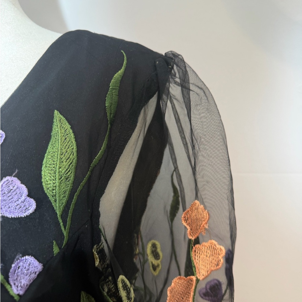 NWT Lulus Impressive Blossom Black 3D Floral Embroidered V-Neck Dress - Picture 10 of 16